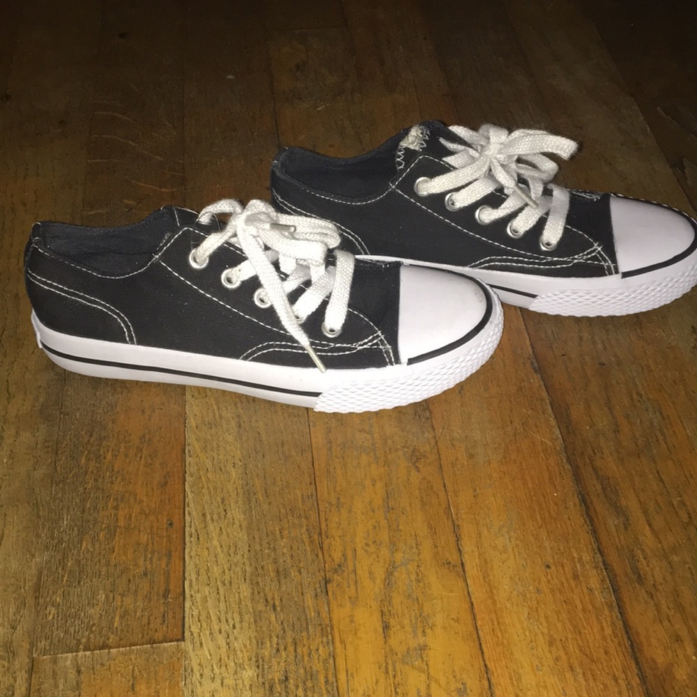 Airwalk sneakers